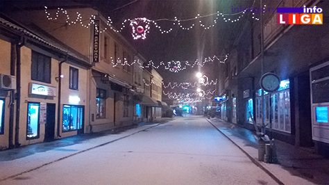 IL-sneg3 Snežna vejavica u ponoć (VIDEO)