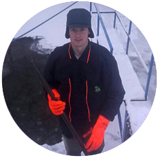 IL-Dragan-Mijalovic Na minus 25 celu noć bio u vodi