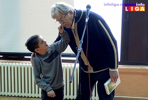 IL-rsum-i-decak Ršum obradovao svojom posetom osnovce