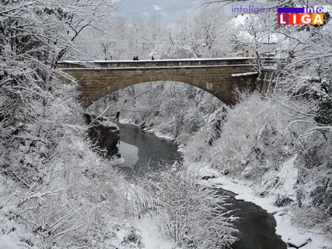 IL-sneg16-5 Zima u Ivanjici u slici i reči