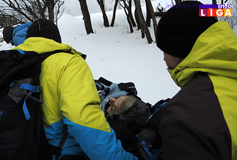 IL-spasavanje-bake-3 Izvlačili iz smetova bolesnu staricu