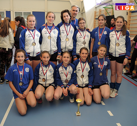 IL-Mladje-pinirke-prvo-mesto-OK-Buducnost-NEC-Arilje Preko 200 devojčica učestvovalo na Vaskršnjem odbojkaškom turniru