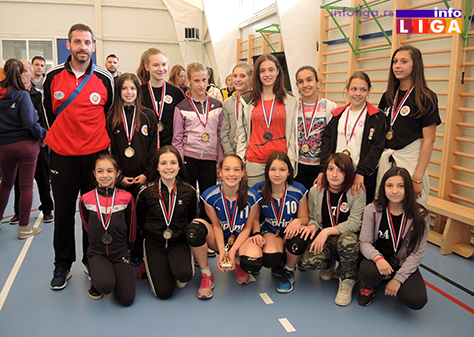 IL-Mladje-pionirke-fer-plej-OK-Stars-Pozega Preko 200 devojčica učestvovalo na Vaskršnjem odbojkaškom turniru