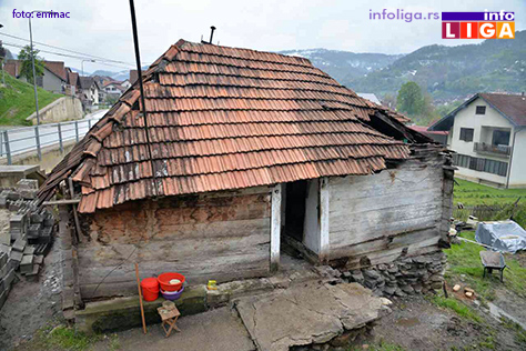 IL-jovicinac-kuca-stara-2 Humani sveštenik i komšije grade kuću porodici Jovičinac