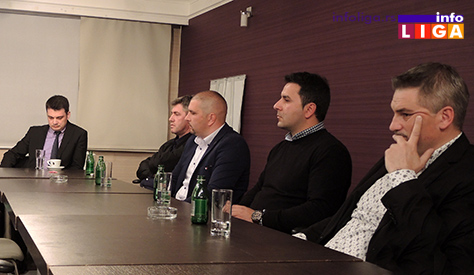 IL-okrugli-sto-teh-skola2 Nedostatak stručnog kadra u drvnoj industriji