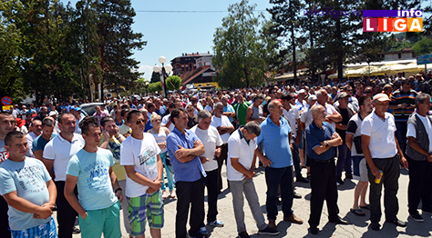 IL-protest-malinara-2 Zahtev malinara je cena 1,83 evra ili 7.jula blokiraju sve hladnjače u Srbiji
