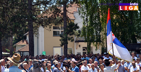IL-protest-malinara-3 Zahtev malinara je cena 1,83 evra ili 7.jula blokiraju sve hladnjače u Srbiji