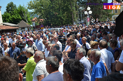 IL-protest-malinara-4 Zahtev malinara je cena 1,83 evra ili 7.jula blokiraju sve hladnjače u Srbiji