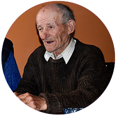 IL-bratljevo-bez-struje-slavoljub Danonoćno radili da bi struja stigla u selo a sada stare uz sveću