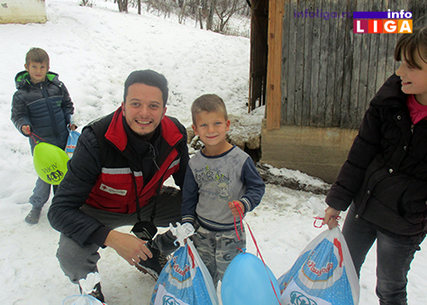 IL-CK-akcija-jedan-paketic2 Paketići puni ljubavi stigli u najudaljenije delove ivanjicke opštine