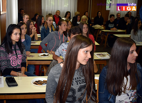 IL-vukovci2 Lokalna samouprava nagradila najbolje učenike