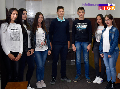 IL-vukovci4 Lokalna samouprava nagradila najbolje učenike