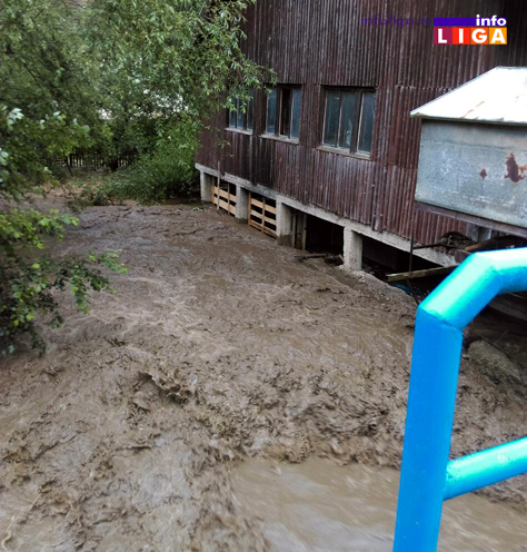 IL-poplava-devici1 U Devićima, Ostatiji i Brusniku voda nosila sve pred sobom (FOTO)