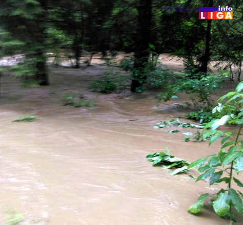 IL-poplava-devici2 U Devićima, Ostatiji i Brusniku voda nosila sve pred sobom (FOTO)