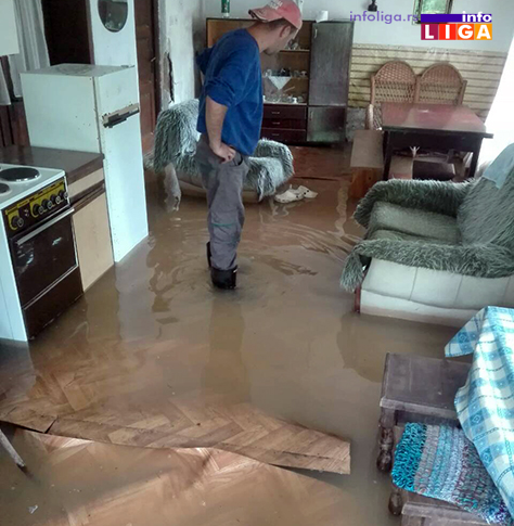 IL-poplava-rovine-vidic3 Poplavljeno domaćinstvo porodice Vidić u Rovinama (VIDEO)
