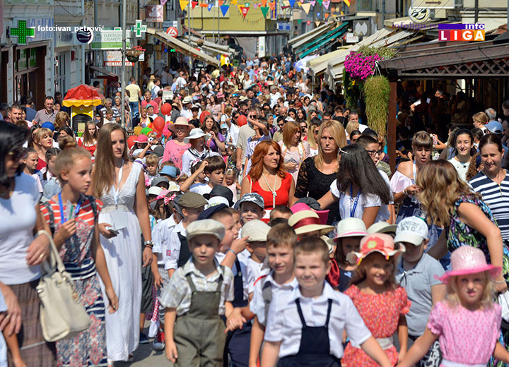 IL-nusicijada-2018-mala-parada-2 Počela Nušićijada - Ivanjicom od danas pa do nedelje vlada Nušić