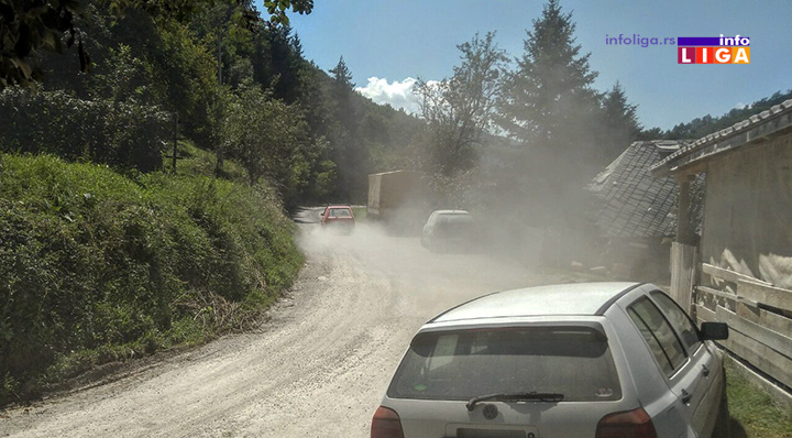 IL-prasina-kumanica2 Državni makadamski put davi meštane prašinom