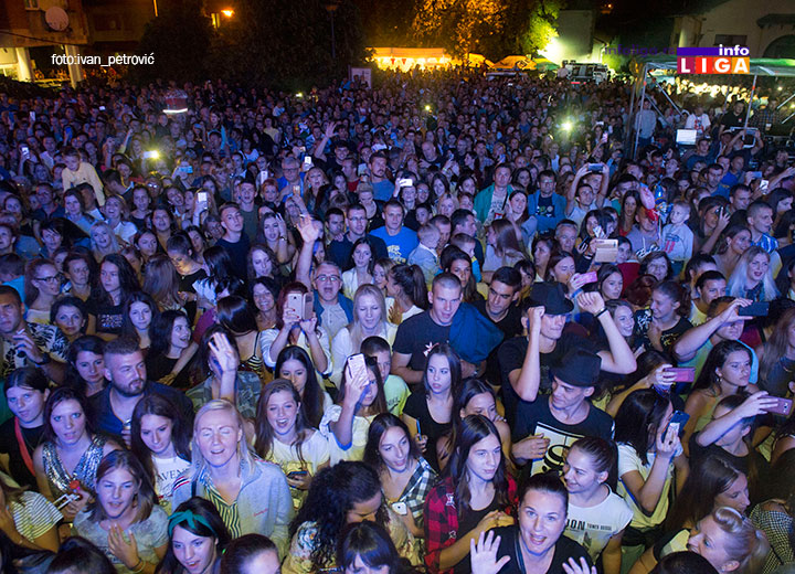 IL-zeljko-joksimovic-nusicijada3 Spektakularan koncert Željka Joksimovića oduševio nušićevce