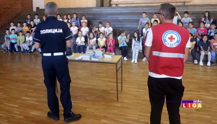 IL-bezbednost-u-saobracaju2 Crveni krst i policija u akciji „Zaštitimo decu u saobraćaju“