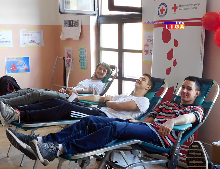 IL-crveni-krst-ivanjica-akcija-ddk-teh-skola3 38 novih davalaca krvi u akciji Crvenog krsta Ivanjica