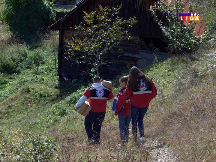 IL-paket-crveni-krst-ruralno-podrucje-4 Paketi i pomoć starijim osobama sa ruralnog područja opštine Ivanjica