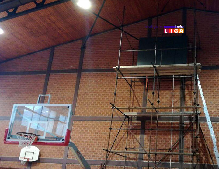 IL-semafor-crnjevo-novi Nakon 22 godine sportska hala u Crnjevu ima novi led semafor