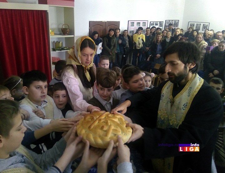 IL-svsaava19-medjureecje1 Savindan svečano obeležen u ivanjičkim školama (FOTO)