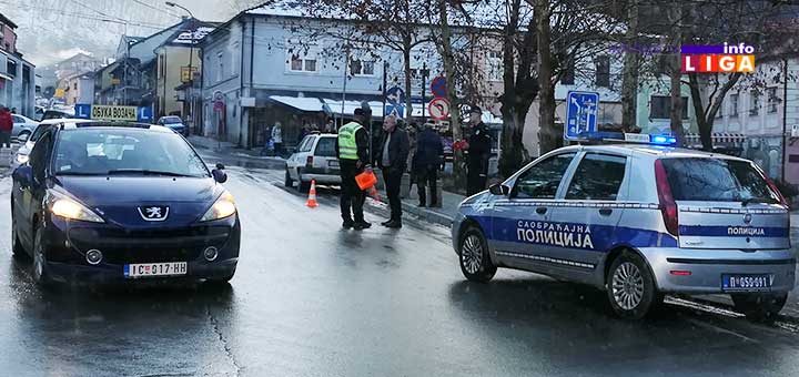 IL-udaren-pesak3 U Ivanjici udaren autom čovek na pešačkom prelazu