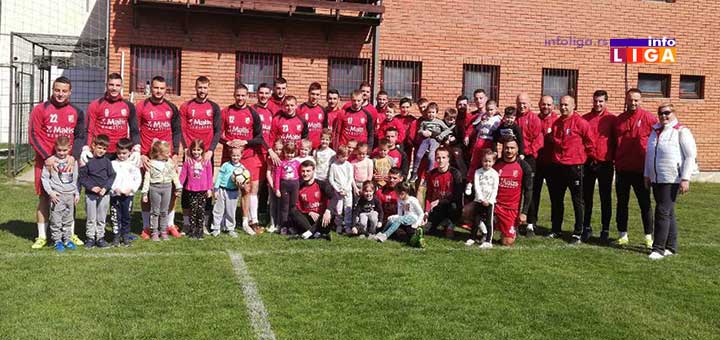 IL-deca-vrtica-sa-fudbalerima-Javor-Matis Fudbalere Javor Matisa na trenigu dočekalo prijatno iznenadjenje (VIDEO)