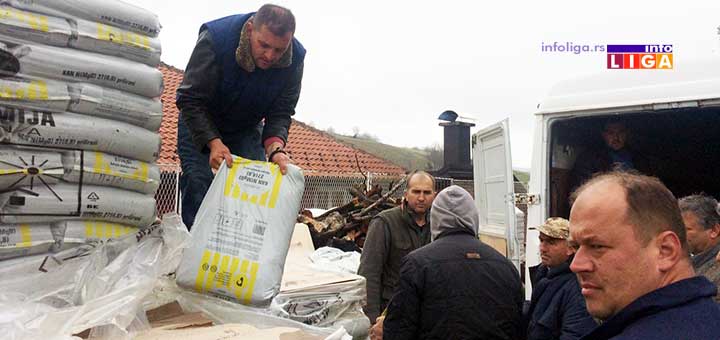 IL-podela-djubriva-katici1 U Katićima gužve za besplatno đubrivo