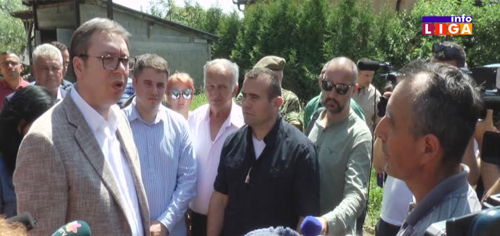 IL-vucic-lucani Vučić obišao poplavljena područja-obećao pomoć i put Devići-Pridvorica