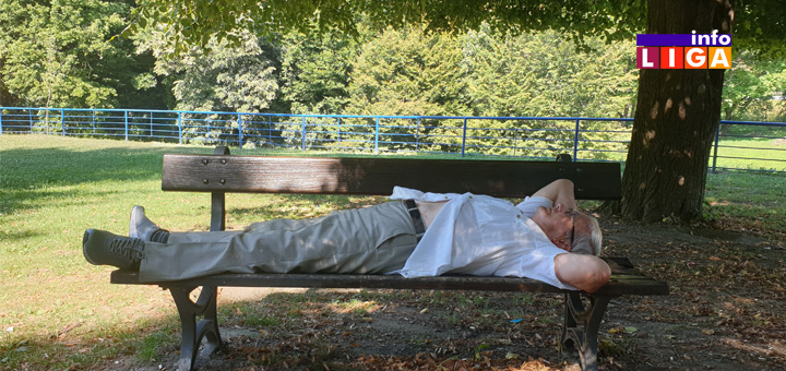deda-vrucine-klupa-za-sajt "Od nečega ćemo pasti, ili od sunca ili od gladi"