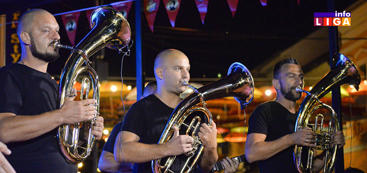 il-deki1 Mag trube na "Nušićijadi": Dejan Petrović i Big Band "zapalili" Ivanjicu