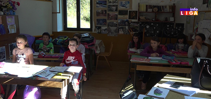 IL-deca-sa-terena-paketici Oni čine ovaj svet boljim mestom (VIDEO)