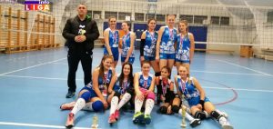 IL-Odbojka-Ivanjica-300x142 Stotinu odbojkašica na turniru u Prilikama