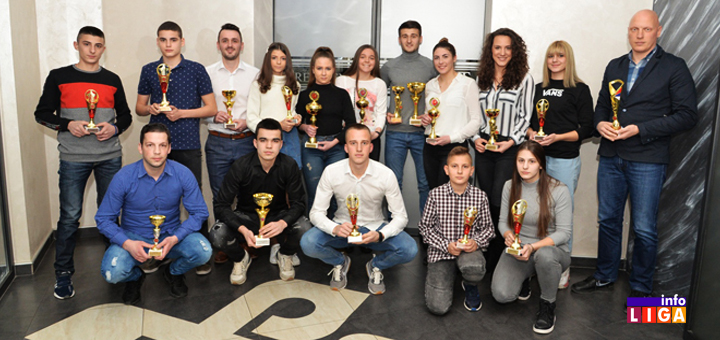 IL-Sportisa-godine-grupna Najbolji sportisti Ivanjice u 2019. godini (VIDEO)
