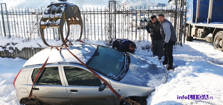 IL-led-oprez-na-putu-1-1-1 Oprez - Zbog leda na putevima u Ivanjici vozači u kanalu