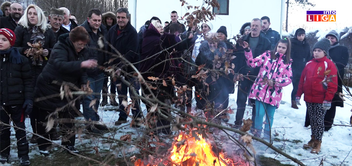 IL-prilike-crkva-paljenje-badnjaka Badnje veče u Ivanjici i Prilikama (VIDEO)