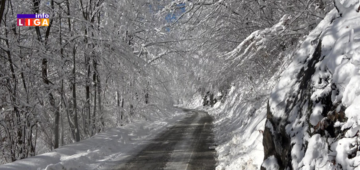 IL-sneg-bratljevo-put- Novih dvadeset centimetara snega na Goliji