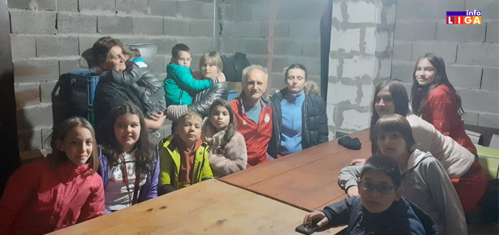 il-deca-porodica-djurovic Raznežiće vas gest mladih ivanjičkih košarkaša