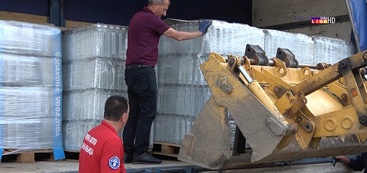 IL-Kamioni-sa-vodom-voda-voda- Puzović obišao Ivanjicu  -  Nedimović i Crveni krst Srbije donirali vodu (VIDEO)