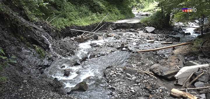 IL-Osonicki-put-naslovna- Meštani ivanjičkih sela u suzama : "Duša nas boli, reka nam je odnela život" (VIDEO)