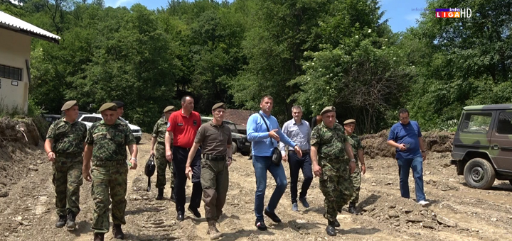 Il-Nacelnik-generalstaba-u-poseti-IC- Načelnik Generalštaba Vojske Srbije obišao Ivanjicu i obećao pomoć (VIDEO)