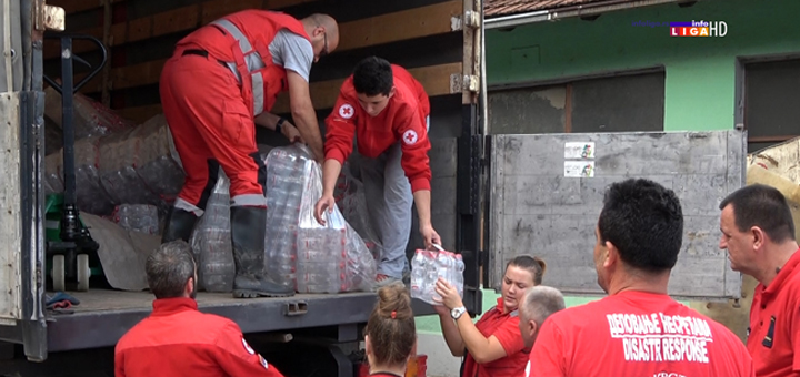 il-Crveni-Krst-donacija-vode-poplave-2020 Puzović obišao Ivanjicu  -  Nedimović i Crveni krst Srbije donirali vodu (VIDEO)