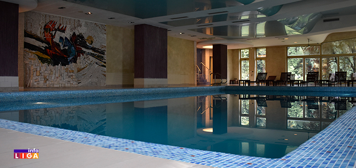 IL-Hotel-park-bazen- Hotel "Park" Ivanjica - Tradicija nadahnuta novom energijom (VIDEO)