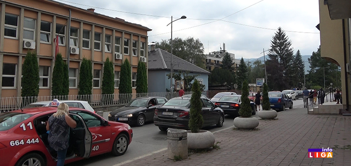 IL-parking-mesta-problem- Stroga zabrana parkiranja za kamione i teretna vozila na Sajmištu (VIDEO)