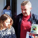 IL-Jovanovici-cetiri-150x150 "Eh da je mama živa da vidi koliko smo srećni" - Porodici Jovanović iz Ivanjice uručeni ključevi nove kuće (VIDEO)