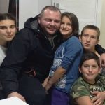 IL-Jovanovici-dva-150x150 "Eh da je mama živa da vidi koliko smo srećni" - Porodici Jovanović iz Ivanjice uručeni ključevi nove kuće (VIDEO)