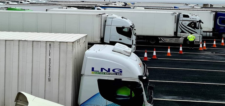 IL-Aerodrom-Engleska Ivanjičani ''zarobljeni'' u Engleskoj