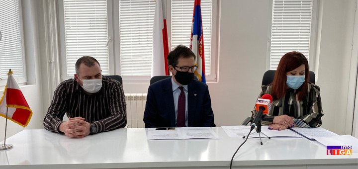 il-poljska-ambasada-donacija- Vredna donacija ivanjičkom Centru za dijalizu od ambasade Poljske (VIDEO)